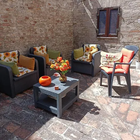 Il Nido Del Poeta * レカナーティ