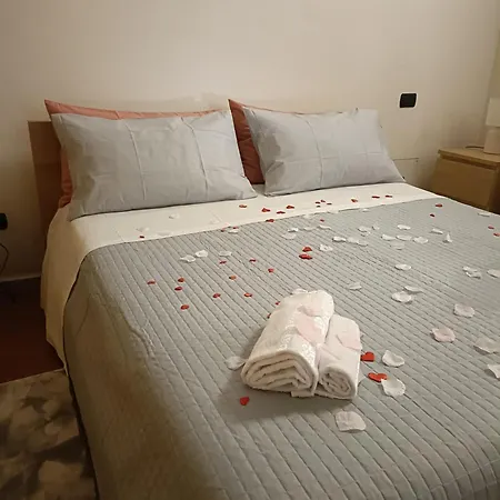 Il Nido Del Poeta アパート レカナーティ